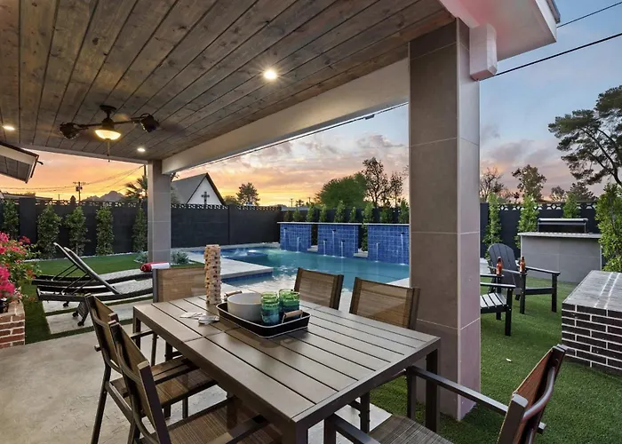 Holiday home Bella Rosa- Close To Old Town With Pool & Hot Tub